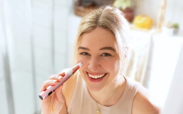 Bild: Microneedling Vorher-Nachher: SkinGlowUp zeigt, wie sich Falten gezielt zuhause behandeln lassen