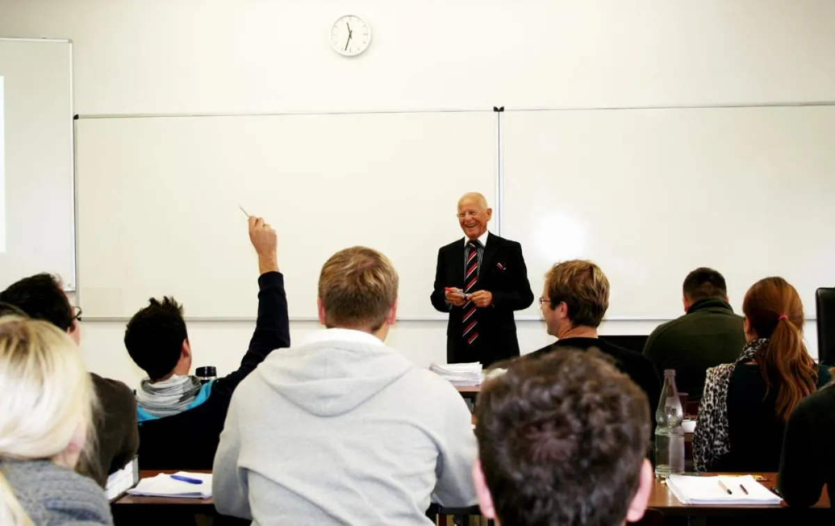 Masterstudenten an der Rheinischen Fachhochschule Köln
