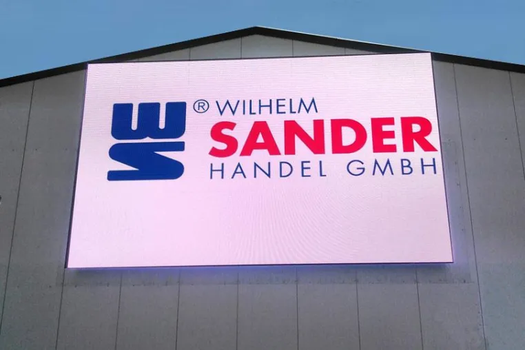 Bild: LED-Wall mit 26m² Screenfläche montiert