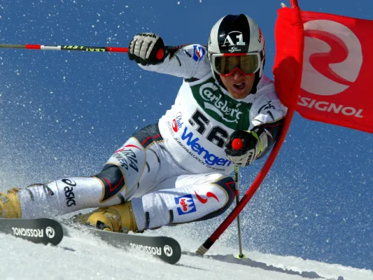 Bild: Ski & Golf WM: Ruhige Hände, schnelle Bretter / Außergewöhnliche Herausforderung im Mai: Sportasse treffen sich in Zell am See-Kaprun