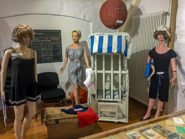 Schatzkiste für Urlaubsentdecker: Das Museum Binz Vom Fischer-Bauerndorf zum „Sorrent des Nordens“ Bild: Schatzkiste für Urlaubsentdecker: Das Museum Binz Vom Fischer-Bauerndorf zum „Sorrent des Nordens“