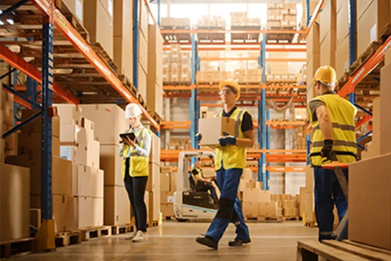 Bild: Reply ist als Visionär im Gartner® Magic Quadrant™ 2025 für Warehouse Management Systeme ausgezeichnet