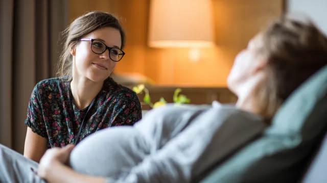 Immer erreichbar, auch ohne Mobilfunk: e*Message stellt zuverlässige Paging-Lösungen für Hebammen vor Bild: Immer erreichbar, auch ohne Mobilfunk: e*Message stellt zuverlässige Paging-Lösungen für Hebammen vor