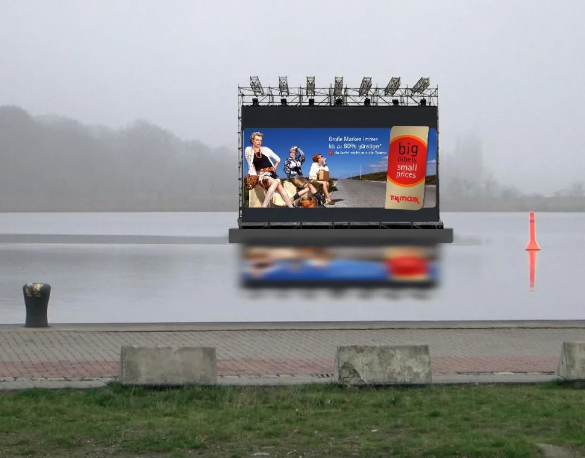 LED-Mediawall imStadthafen Bild: Big Block Media GbR