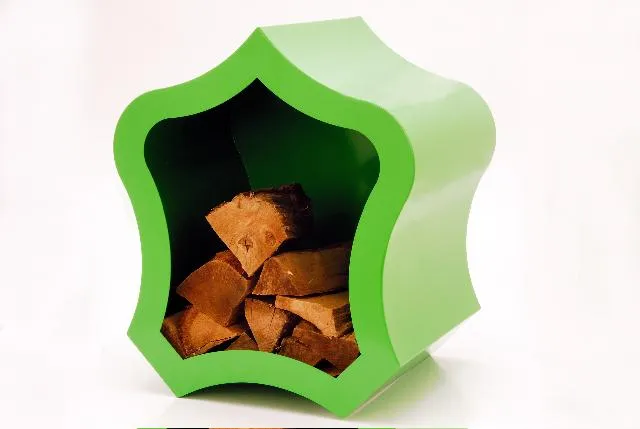 Bild: "KaminOOH" - cubeseven setzt mit neuem Kaminholz-Regal originelle Akzente