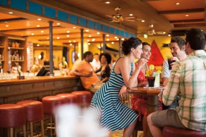 Bild: Wider Hitze und Durst – Carnival Cruise Line spendiert Getränkepaket