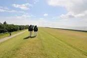 Bild: 40 km Strand und Deich ... 180° Nordsee-Panorama-Blick auf den Nationalpark Wattenmeer inclusive