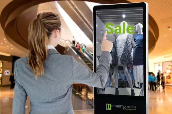 Bild: Digital Signage Stele nutzbar wie ein großes Smartphone
