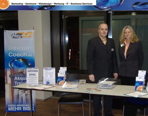 Bild: Erfolgsprämie für neue Zahntechnikermeister