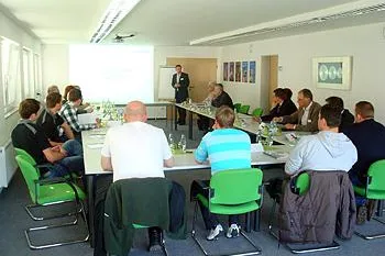 Bild: EnviroFALK Coach Seminar Glas-Industrie zum Thema Waschen und Reinigen