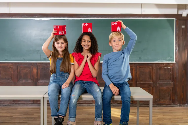 Bild: Kinder-Uni 2025: Entdeckungsreise vom Weltraum bis unter den Meeresboden 