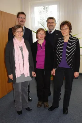 Kooperationsvertrag zwischen Berufsbildenden Schulen „Geschwister Scholl“ Halberstadt und Hochschule Harz Bild: Kooperationsvertrag zwischen Berufsbildenden Schulen „Geschwister Scholl“ Halberstadt und Hochschule Harz