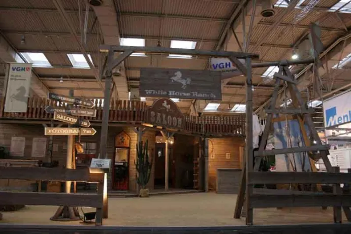 Bild: Rauchende Colts auf der Agritechnica