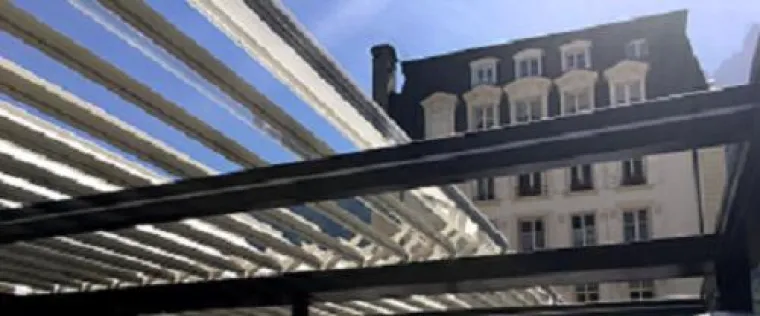 Bild: SkyLounge: die neue Pergola mit Lamellendach 24/365