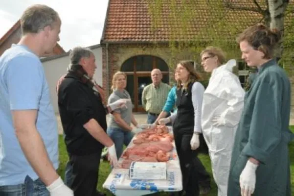 Bild: AVA-Milchvieh Fruchtbarkeits-Workshop zur Verbesserung der tierärztlichen Bestandsbetreuung in der Tierhaltung