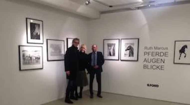 Bild: Einladung: Ausstellung »Horses – PferdeAugenBlicke« bis 5. Dezember in der Flo Peters Galerie Hamburg