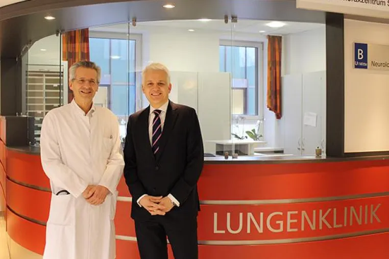 Prof. Lorenz zählt deutschlandweit zu den besten Ärzten Bild: Prof. Lorenz zählt deutschlandweit zu den besten Ärzten