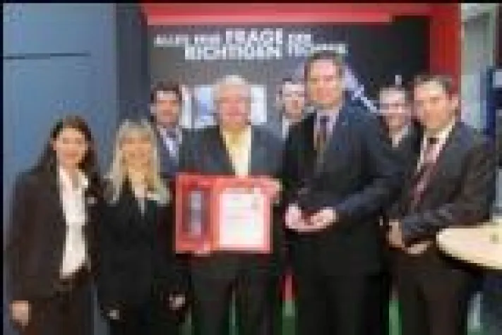 Bild: Schlegel GmbH & Co.KG gewinnt den GIT Sicherheit Award 2011