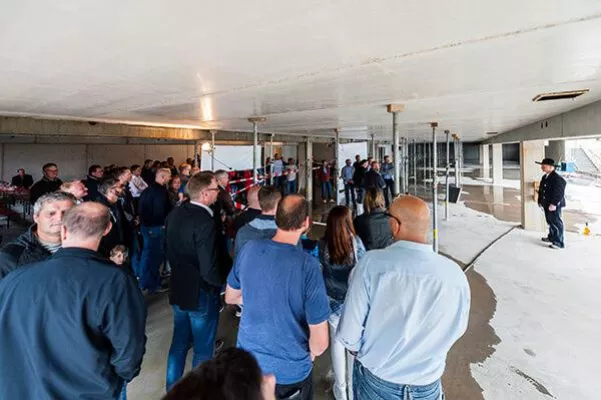 Bild: Richtfest im neuen Autohaus in Dresden-Kesselsdorf der mobilforum Gruppe