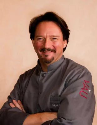 Kolja Kleeberg und Demeterbäcker engagieren sich für Berliner Kältehilfe Bild: Kolja Kleeberg und Demeterbäcker engagieren sich für Berliner Kältehilfe