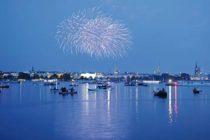 Bild: Kirschblütenfest in der Villa 23