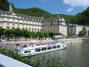 Bild: Lahn ist schiffbar von Lahnstein bis Dehrn. Pegelansage Diez ist irreführend!