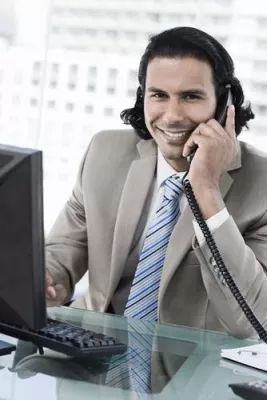 Selbstständige und Freiberufler: Durch unabhängige Versicherungs-Makler besser beraten? Bild: Selbstständige und Freiberufler: Durch unabhängige Versicherungs-Makler besser beraten?