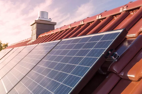 Bild: Institut für nachhaltige Stromnutzung: Solarstrom in den eigenen vier Wänden nutzen
