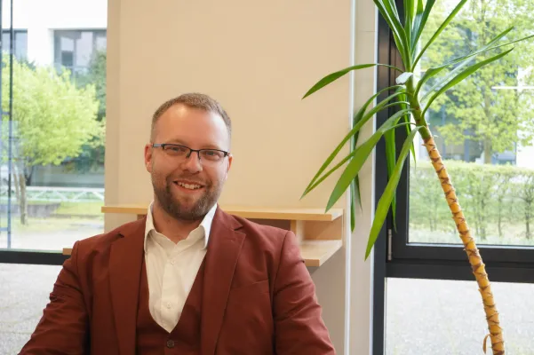 Bild: Vom Elektrotechnik-Studium zur Geschäftsführung - DHBW Karlsruhe-Alumnus über Verantwortung und Studienerfahrungen