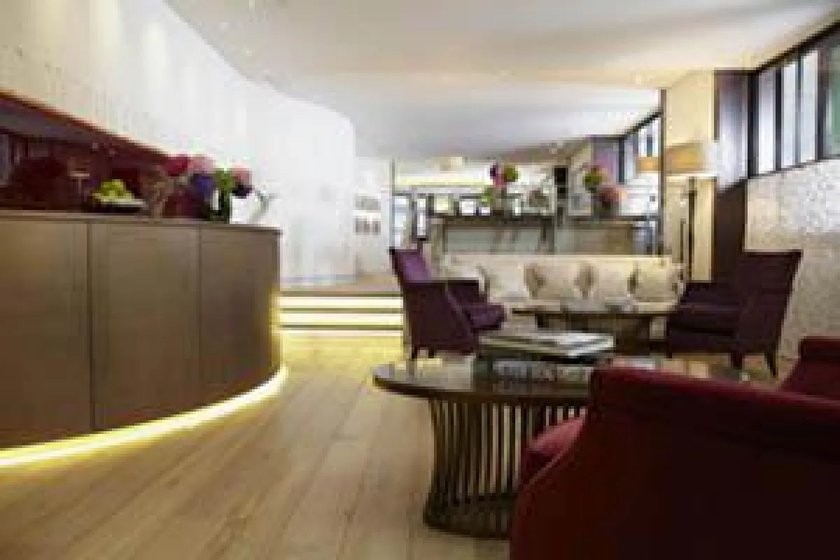 Lounge At One - One Aldwych, London