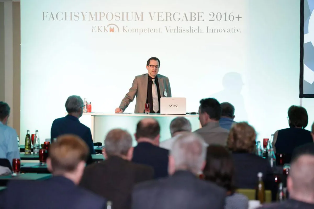 Rechtsanwalt Peter Schlosser, Vergabeexperte der GDEKK (Foto: Tobias Vollmer)