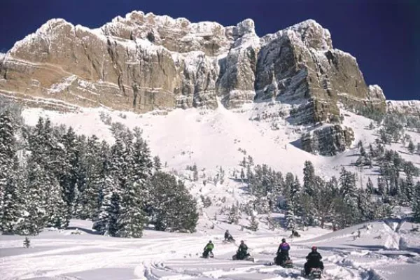 Bild: Entlegene Winterwelten entdecken - Schneemobiltouren in und um Yellowstone