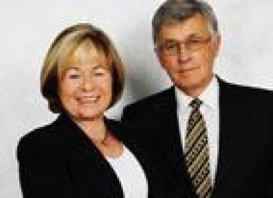 Bild: Erlös von Kunstversteigerung kommt Menschen in Not zugute