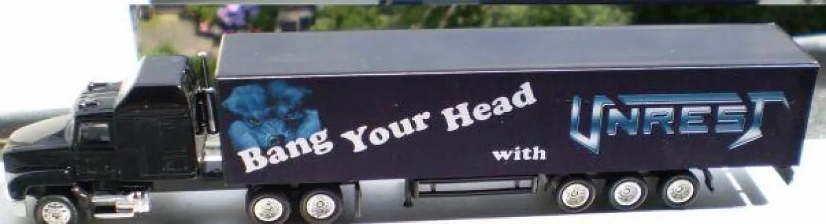 Der BYH-Truck der Bremer Band UNREST