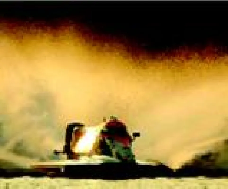 Powerboat Racing: Feel the power of speed