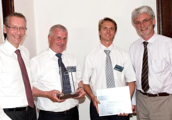 Bild: Ressenig von MAN mit dem „Trucknology Supplier Award“ ausgezeichnet.