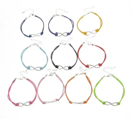 Infinity Armband - das Unendlichkeitszeichen steht für Unzertrennlichkeit und ewige Freundschaft Bild: Infinity Armband - das Unendlichkeitszeichen steht für Unzertrennlichkeit und ewige Freundschaft