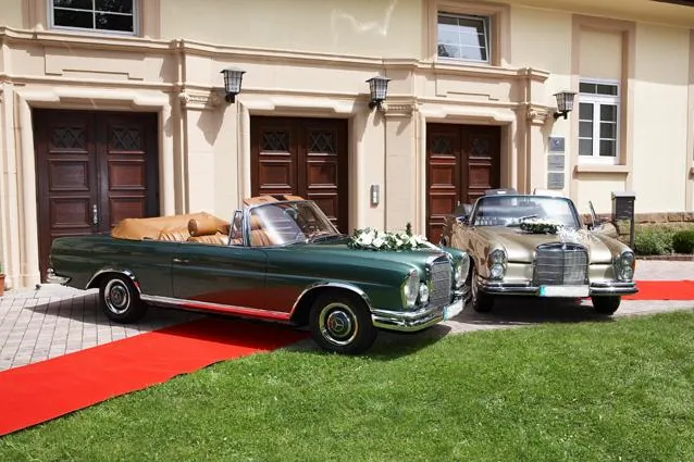 Bild: Zur Hochzeit: Ein Oldtimer Hochzeitsauto mieten