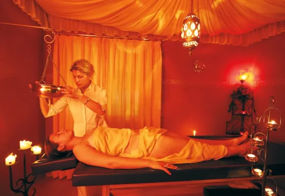 Bild: Kulinarische Köstlichkeiten, Unterhaltung, Wellness: Zeit zum Träumen im Parkhotel Burgmühle in Fischen/Allgäu