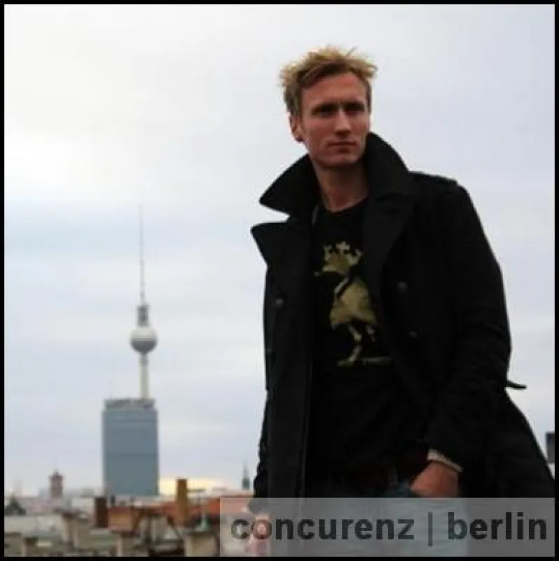 HerrBird über den Dächern von Berlin