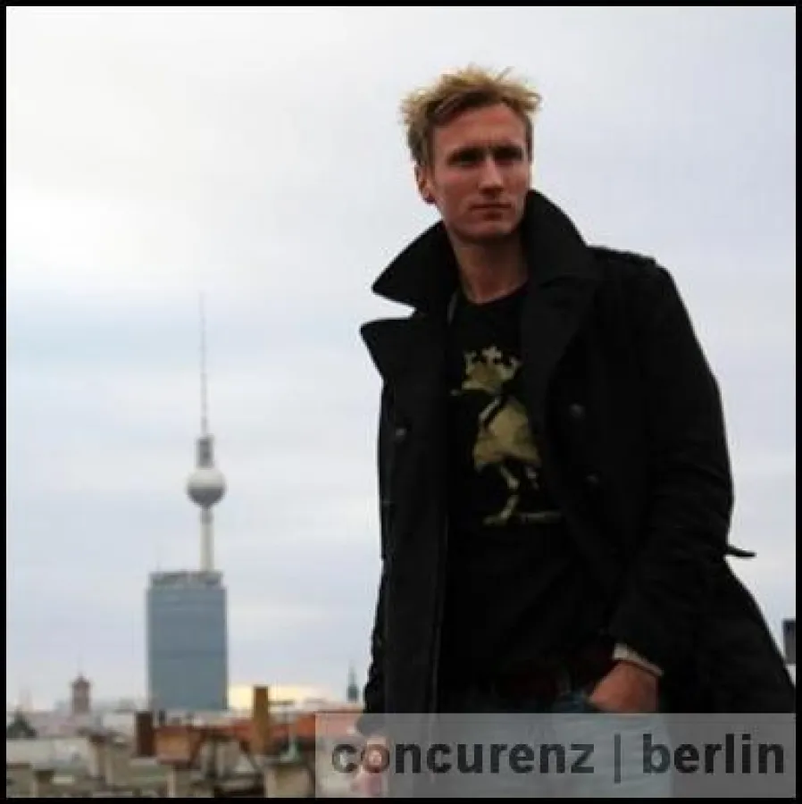 HerrBird über den Dächern von Berlin