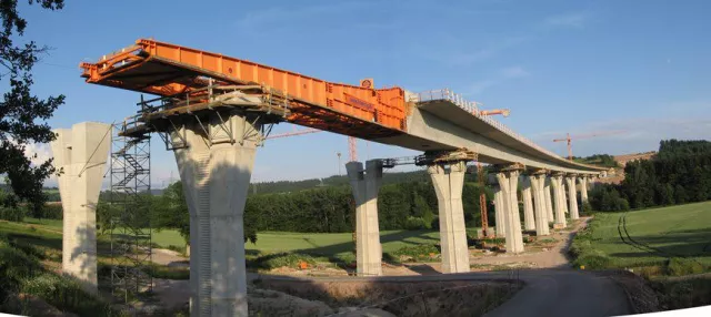 Bild: Brücken bauen im richtigen Takt, Teil 4 "Faszination Bau" am 8.12. auf RTL und am 13.12. auf N24