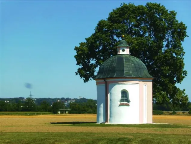 Bild: Pilgern auf dem Südostbayerischen Jakobsweg