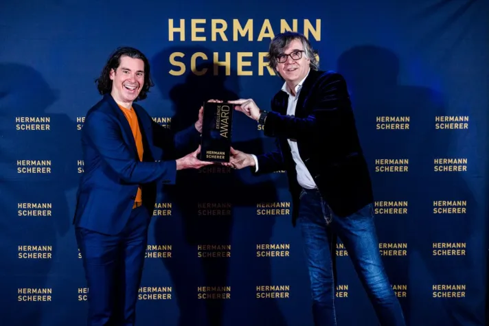 Bild: Daniel Halft holt internationalen Redner Award nach Berlin