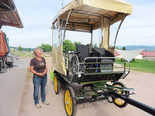 Deutschlands erste Kutscherausbildung für Rollstuhlfahrer startet Bild: Deutschlands erste Kutscherausbildung für Rollstuhlfahrer startet