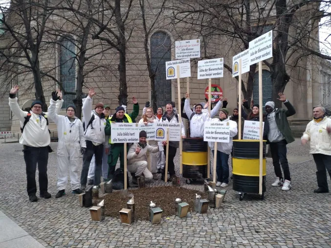 Eine Landwirtschaft ohne Bienen ? Ist das die Zukunft ? Bild: Eine Landwirtschaft ohne Bienen ? Ist das die Zukunft ?