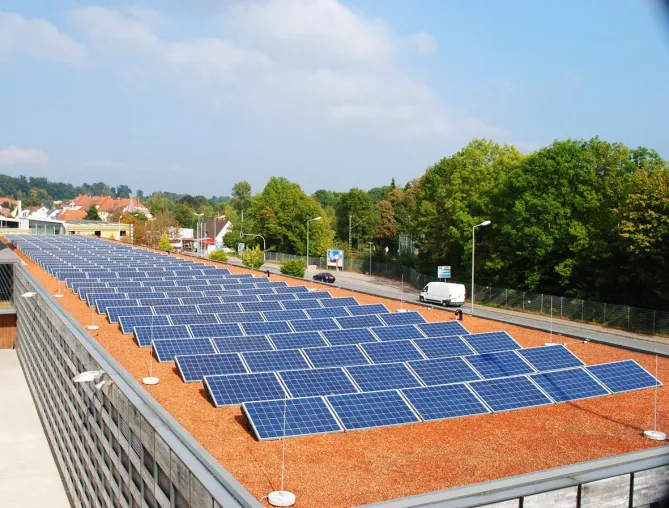 Dachdeckerhandwerk RLP: Warum dieses Handwerk Zukunft hat Bild: Dachdeckerhandwerk RLP: Warum dieses Handwerk Zukunft hat