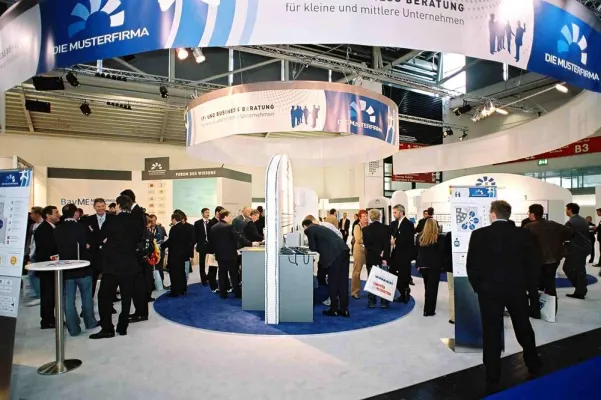 Bild: MUSTERFIRMA baut für SYSTEMS 2006 an - IT- und Business-Beratung für kleine und mittlere Unternehmen