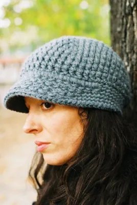 Bild: Kuschelige Designermützen von Chocolate Berlin bei shop.HOKOHOKO.com