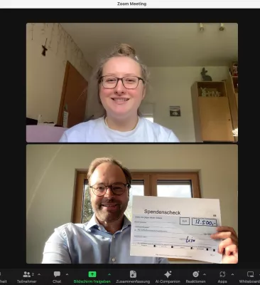 Bild: Beeindruckende Spendenaktion zum 22. Geburtstag:  Lisa sammelt 12.500 Euro für die Forschung zu ME/CFS